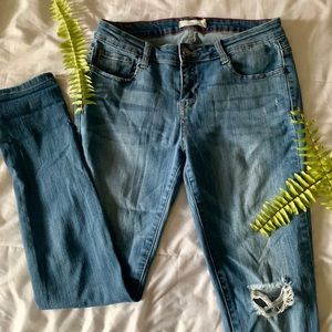 skinny, regular rise, ripped jeans